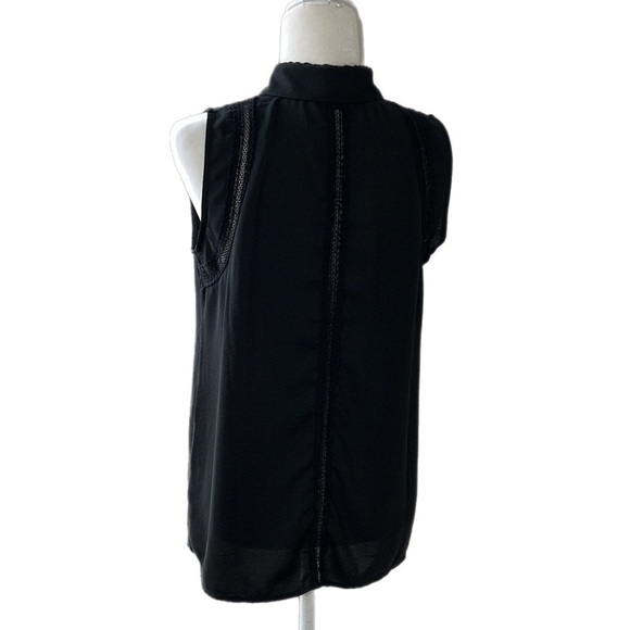 Cabi  ‘Jagger’ Black Tuxedo Pin-Tuck Pleated Button Up Sleeveless Top Layering S - Picture 6 of 11